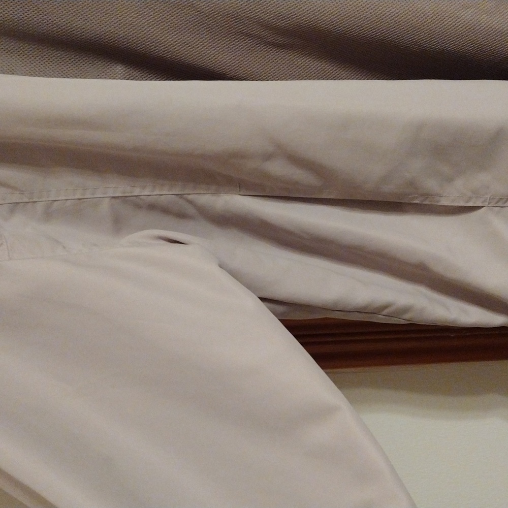 Lightweight jacket - Picture 3 of 3